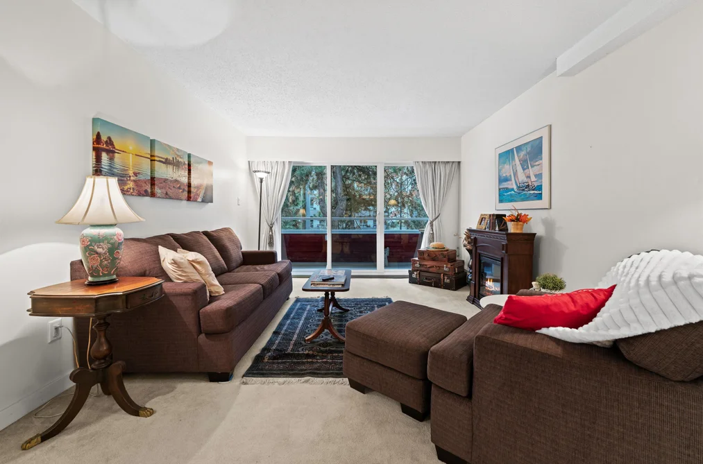 206 250 W 1ST STREET, North Vancouver BC V7M 1B4, North Vancouver BC — Residential for Sale - Photo 4