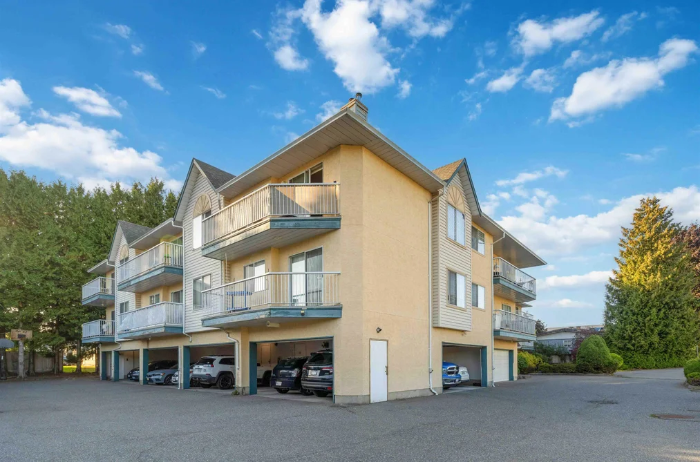 206 2567 VICTORIA STREET, Abbotsford BC V2T 2T4, Abbotsford BC — Residential for Sale - Photo 3