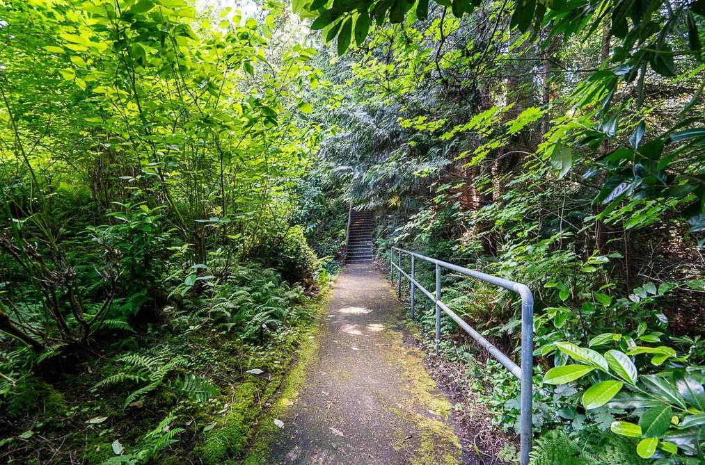 206 2832 CAPILANO ROAD, North Vancouver BC V7R 4H5, North Vancouver BC — Residential for Sale — Photo 30 of 38