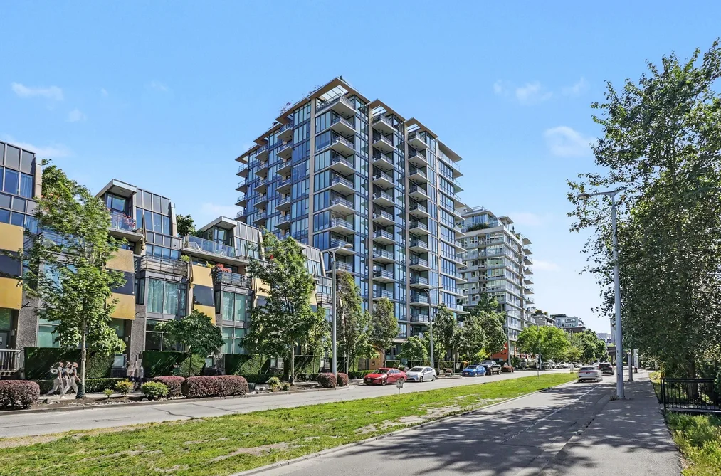206 288 1ST AVENUE, Vancouver BC V5Y 0E9, Vancouver BC — Residential for Sale - Photo 2