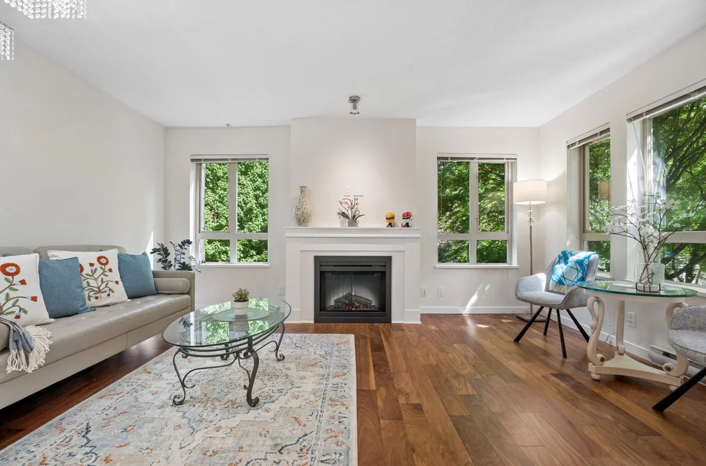 Condo for sale at 206 3097 Lincoln Avenue Coquitlam British Columbia - MLS: R3124747