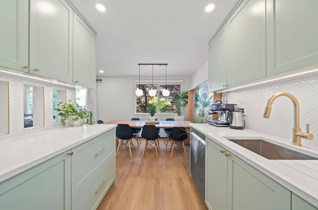 Condo for sale at 206 327 W 2nd Street North Vancouver British Columbia - MLS: R3158263