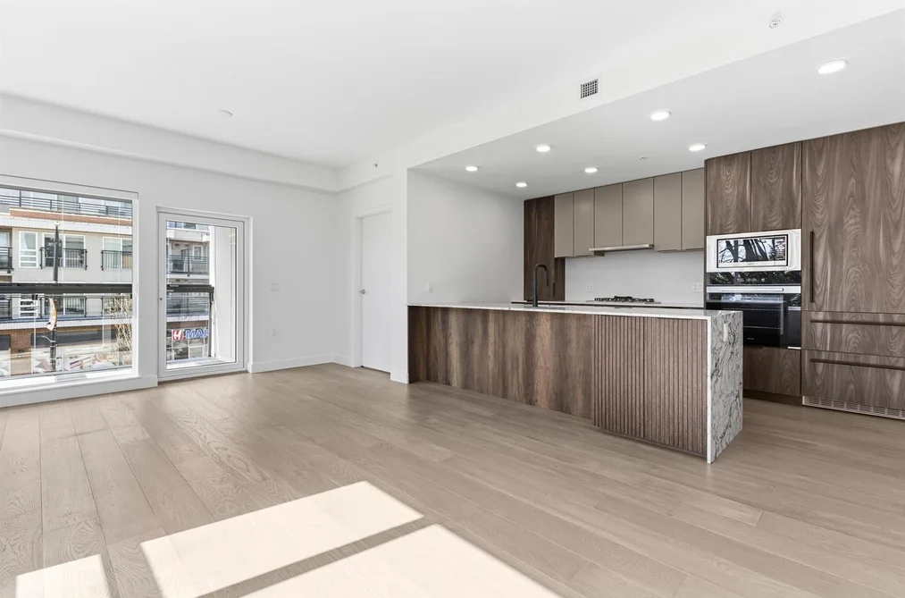 Condo for sale at 206 3590 W 39th Avenue Vancouver British Columbia - MLS: R3103592