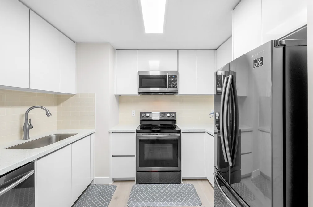 Condo for sale at 206 3668 Rae Avenue Vancouver British Columbia - MLS: R3125335