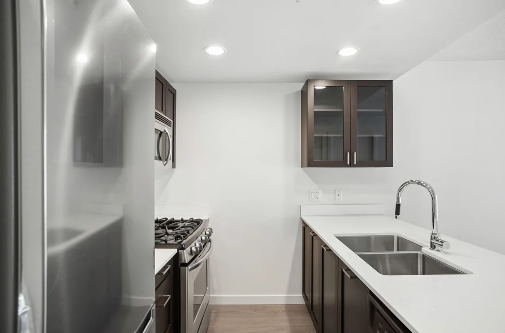 206 4815 ELDORADO MEWS, Vancouver BC V5R 0B2, Vancouver BC — Residential for Sale - Photo 6