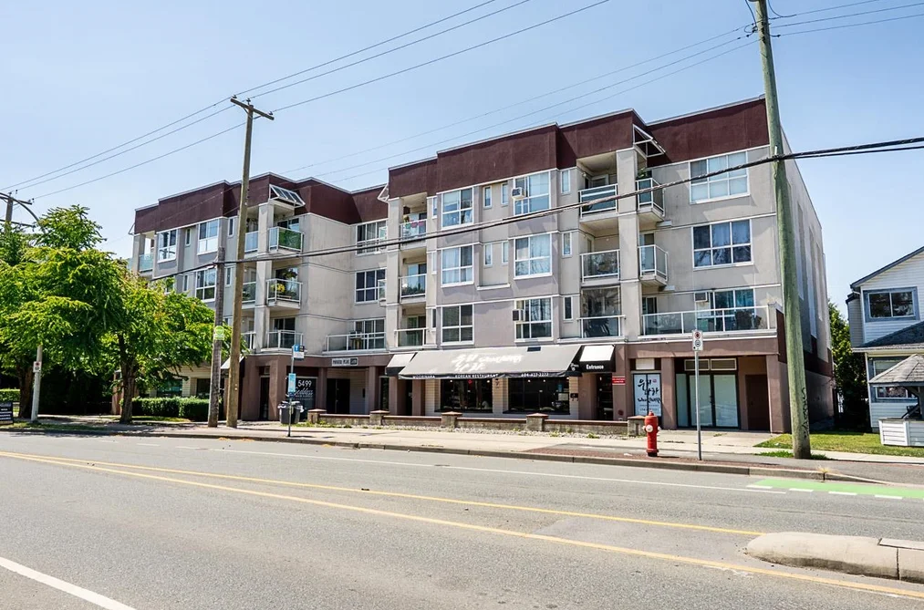 Condo for sale at 206 5499 203 Street Langley British Columbia - MLS: R3144442