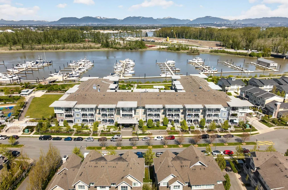 Condo for sale at 206 5535 Admiral Way Delta British Columbia - MLS: R3116949