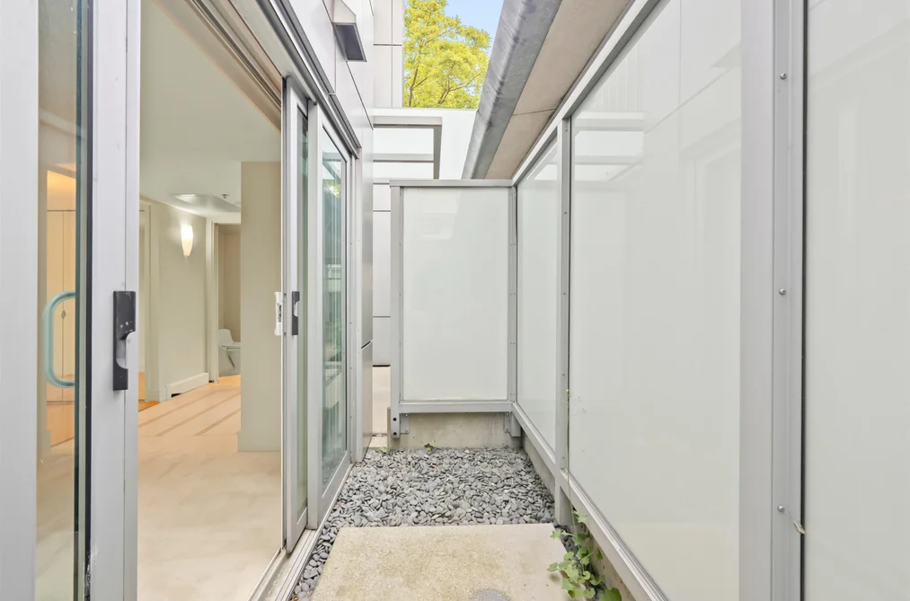 206-560 Nicola Street, Vancouver, BC - Condo for Sale - Photo 6 of 33 206-560 Nicola Street, Vancouver, BC - Condo for Sale - Photo 6 of 33