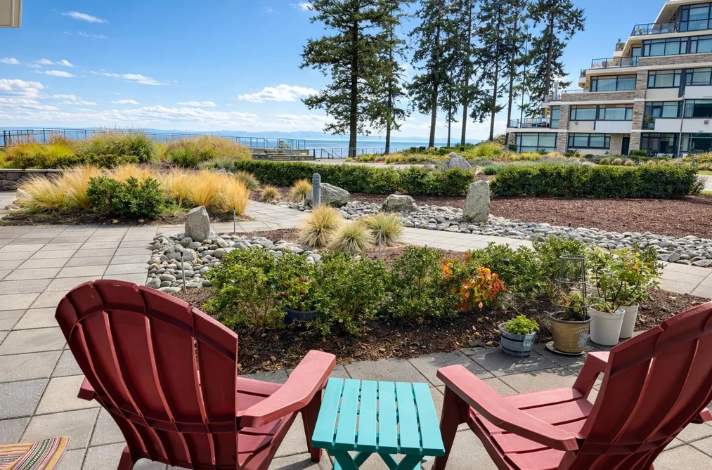 Condo for sale at 206 5665 Teredo Street Sechelt British Columbia - MLS: R3090714