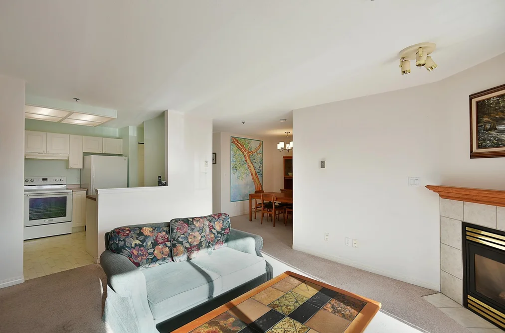 206 5711 MERMAID STREET, Sechelt BC V7Z 0J6, Sechelt BC — Residential for Sale - Photo 4