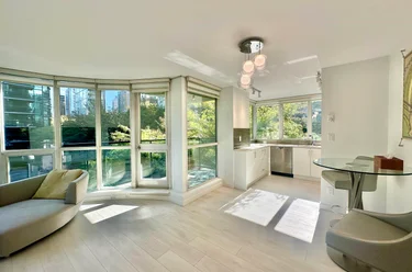 588 Broughton St Unit 206, Vancouver, BC - MLS: R3170108