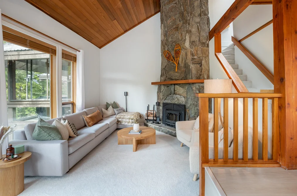 Condo for sale at 206 6117 Eagle Drive Whistler British Columbia - MLS: R3117906