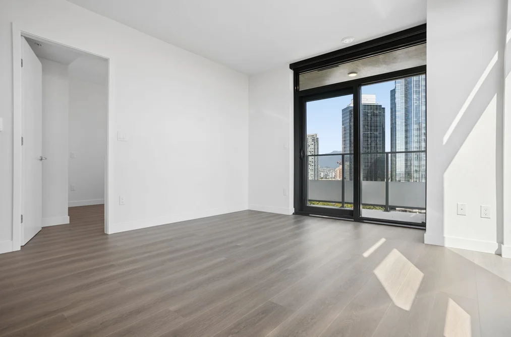 Condo for sale at 206 6608 Sussex Avenue Burnaby British Columbia - MLS: R3167749