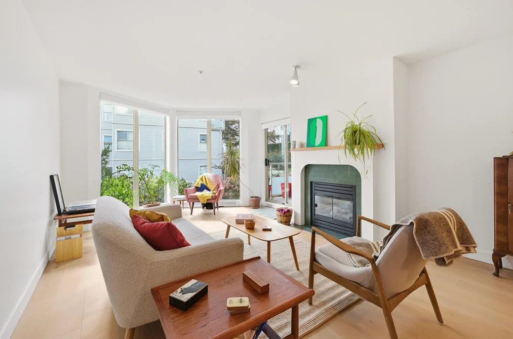 Condo for sale at 206 68 Richmond Street New Westminster British Columbia - MLS: R3108243