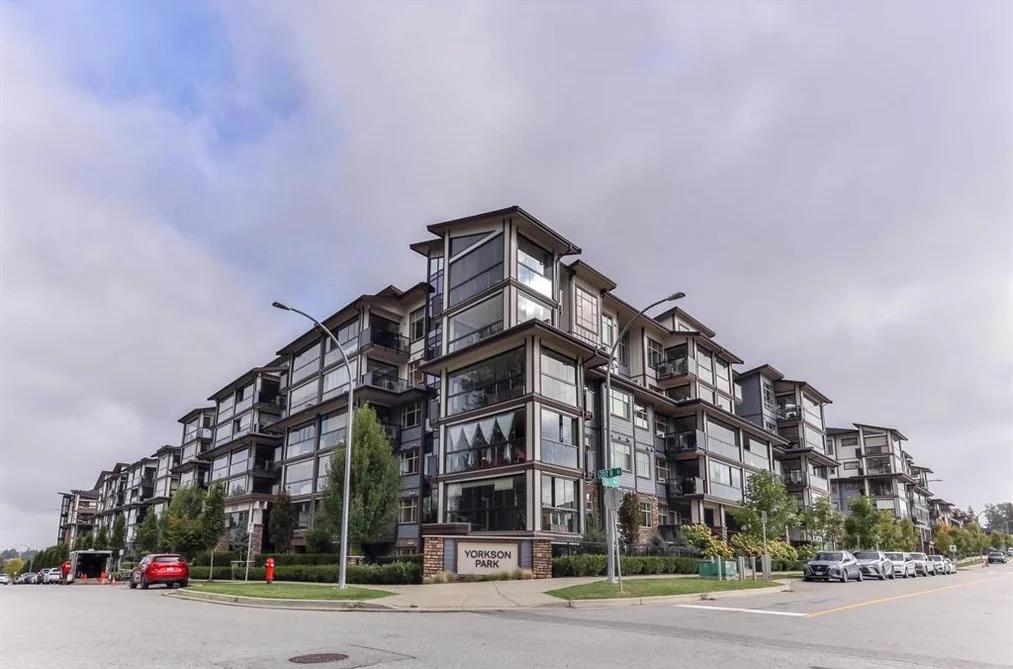 Condo for sale at 206 8526 202b Street Langley British Columbia - MLS: R3125567