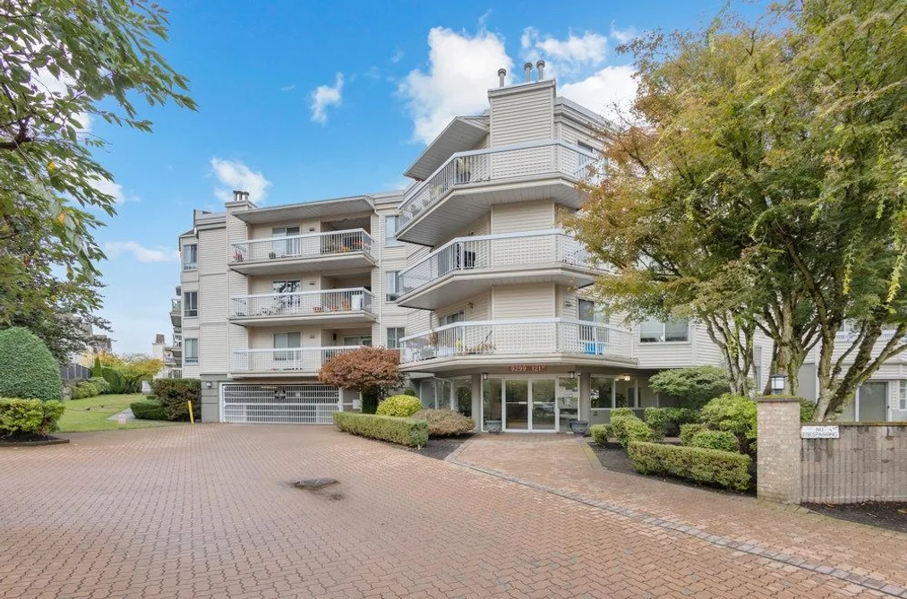 Condo for sale at 206 9299 121 Street Surrey British Columbia - MLS: R3112346