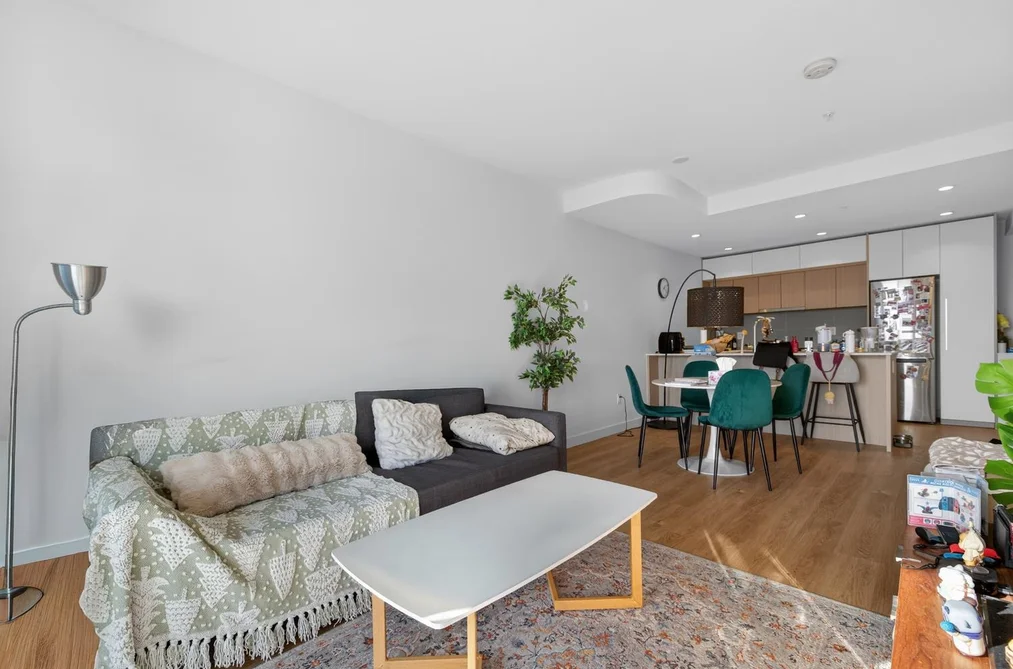 206 9580 TOWER ROAD, Burnaby BC V5A 0G5, Burnaby BC — Residential for Sale - Photo 4