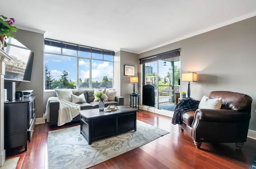 Condo for sale at 206 9763 140 Street Surrey British Columbia - MLS: R3122798