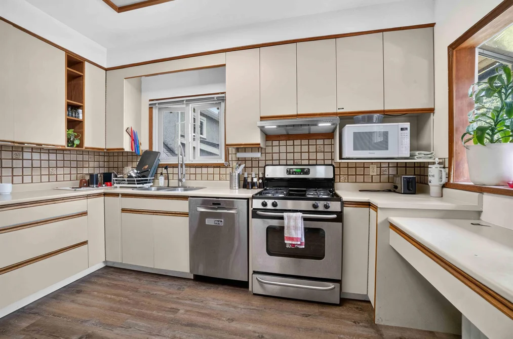 2063 W 37TH AVENUE, Vancouver, BC — Residential for Sale — Photo 37 of 40