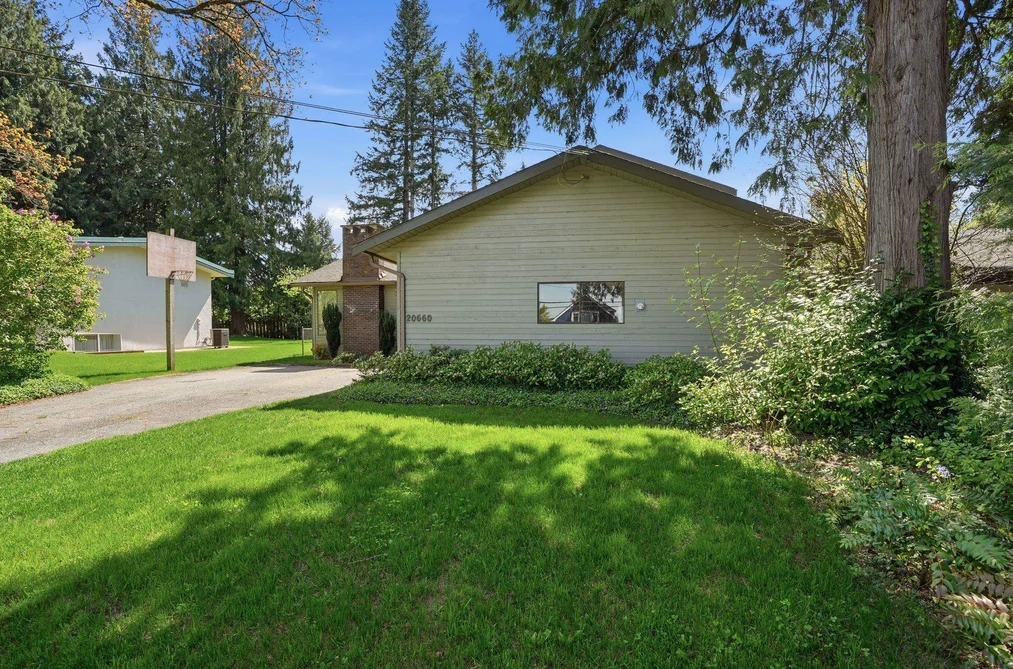 20660 46A AVE AVENUE, Langley BC V3A 3J9, Langley BC — Residential for Sale - Photo 2