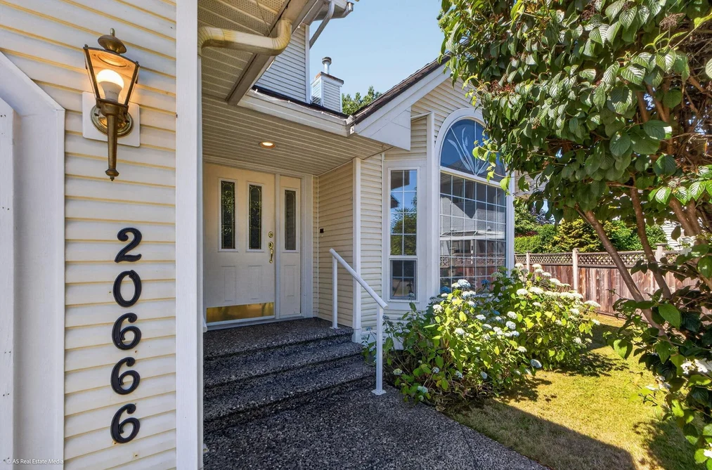 20666 90A AVENUE, Langley BC V1M 2N2, Langley BC — Residential for Sale — Photo 3 of 35