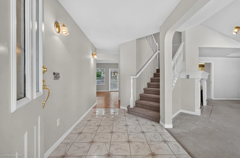 20666 90A AVENUE, Langley BC V1M 2N2, Langley BC — Residential for Sale — Photo 4 of 35
