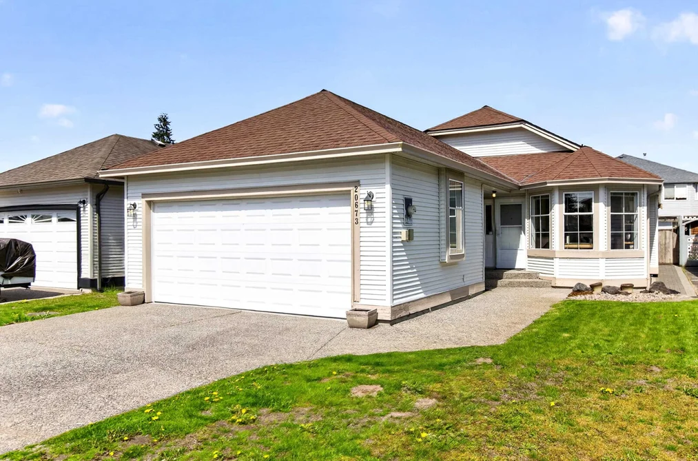 House for sale at 20673 W River Road Maple Ridge British Columbia - MLS: R3114539