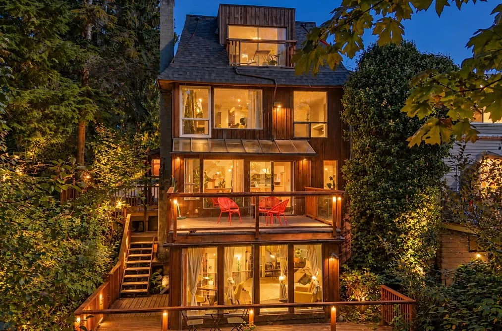 2069 Westview Dr, North Vancouver, BC - MLS: R3172468