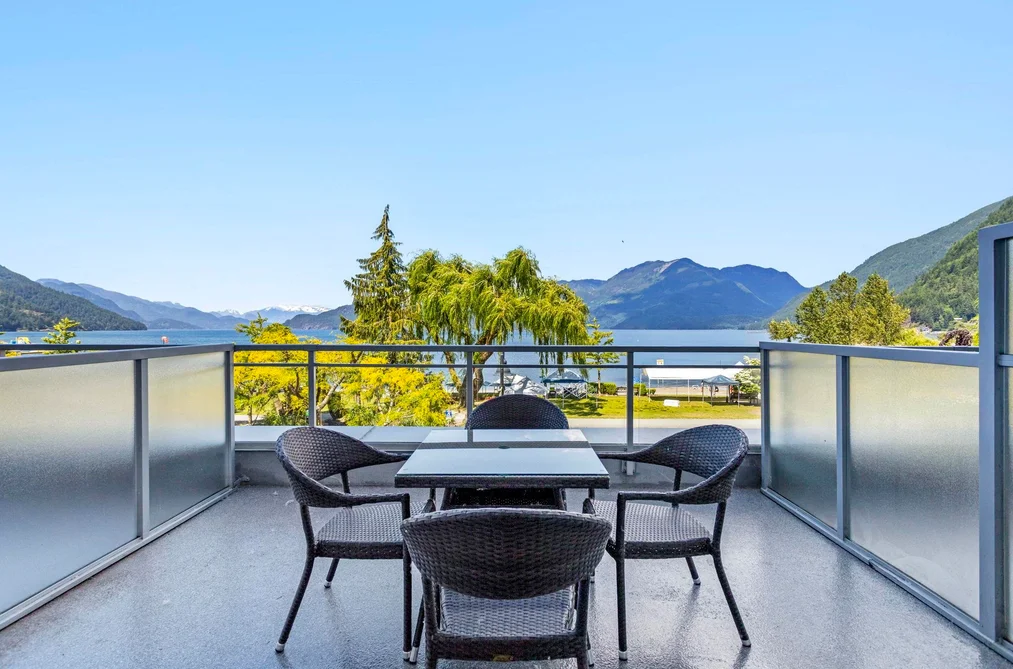 Condo for sale at 206c 160 Esplanade Avenue Harrison Hot Springs British Columbia - MLS: R3137146