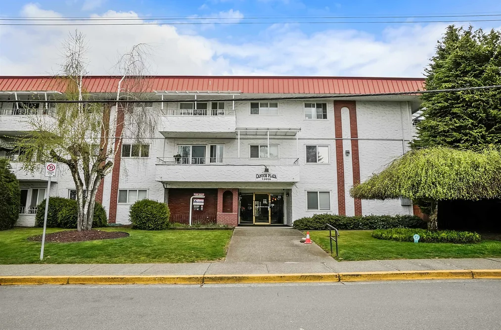 Condo for sale at 207 12096 222 Street Maple Ridge British Columbia - MLS: R3122865