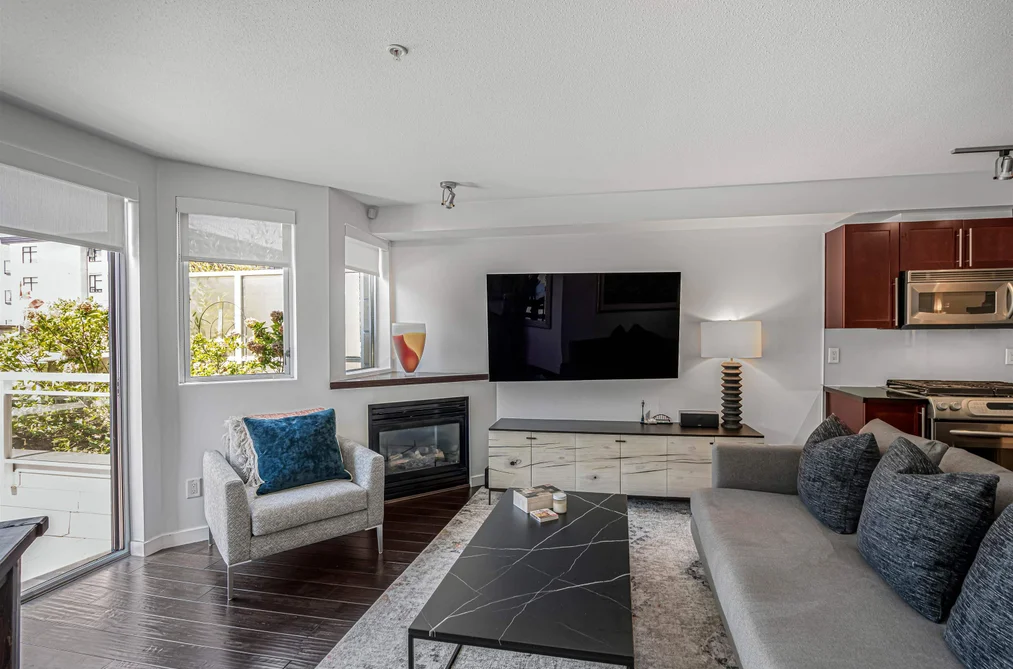 207 122 E 3RD STREET, North Vancouver BC V7L 1E6, North Vancouver BC — Residential for Sale - Photo 7
