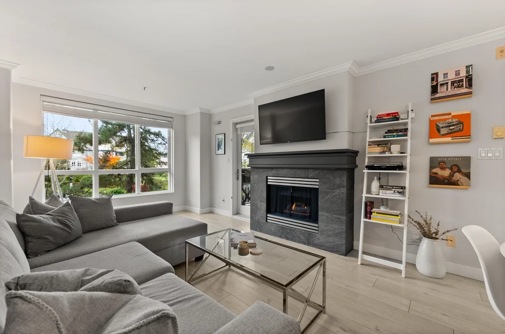 Condo for sale at 207 12639 No. 2 Road Richmond British Columbia - MLS: R3143902