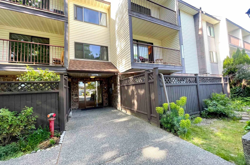207 13775 74 AVENUE, Surrey BC V3W 9C5, Surrey BC — Residential for Sale - Photo 2
