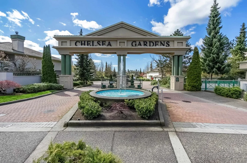 Condo for sale at 207 13860 70 Avenue Surrey British Columbia - MLS: R3150590