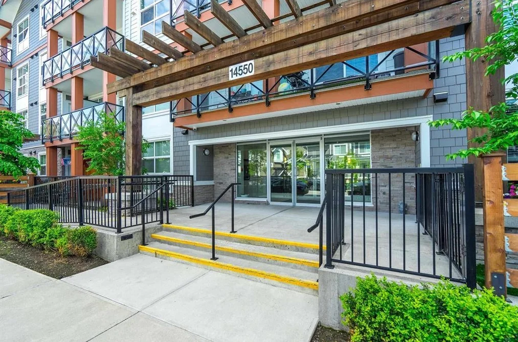 207 14550 WINTER CRESCENT, Surrey BC V4P 0G4, Surrey BC — Residential for Sale - Photo 4