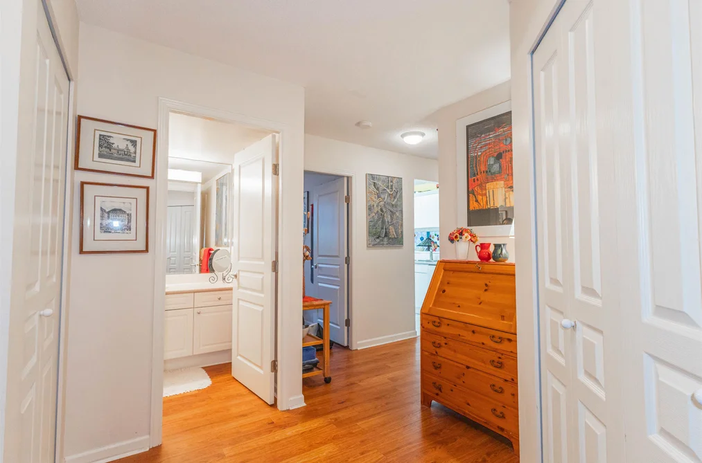 207 15466 NORTH BLUFF ROAD, White Rock BC V4B 3G1, White Rock BC — Residential for Sale — Photo 28 of 29