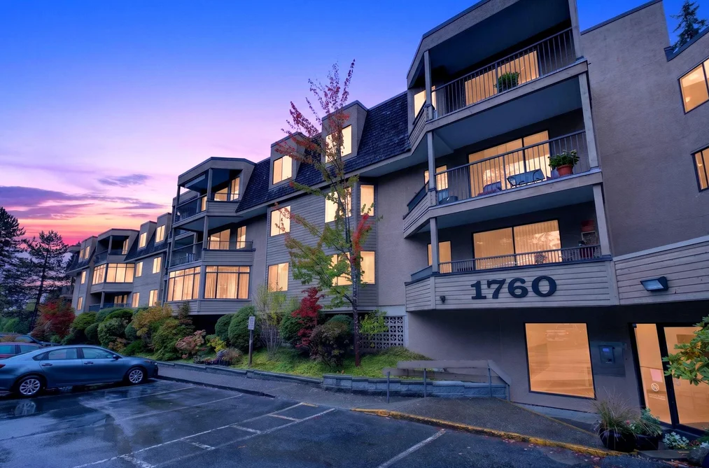 Condo for sale at 207 1760 Southmere Crescent Surrey British Columbia - MLS: R3169943