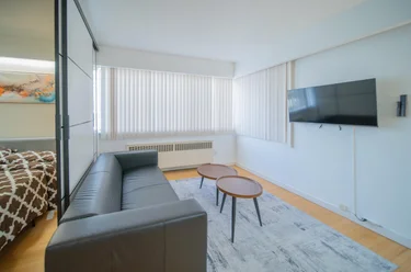 1925 Nelsonstreet Unit 207, Vancouver, BC - MLS: R3162986