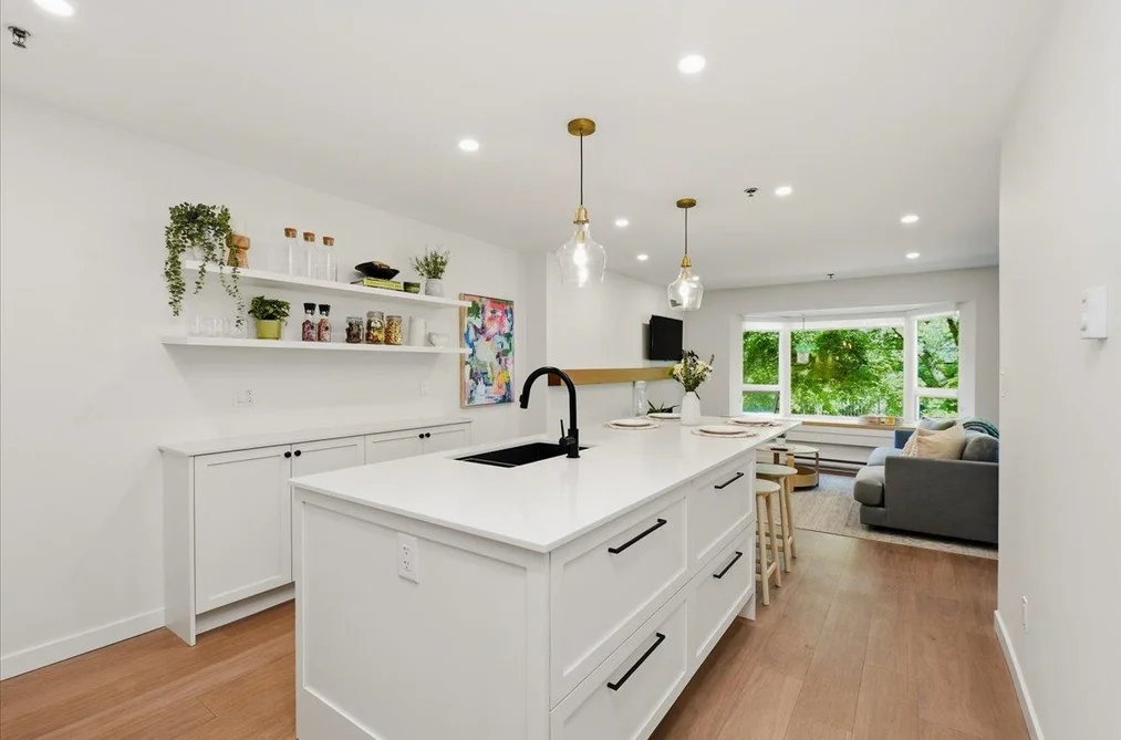 Condo for sale at 207 1925 W 2nd Avenue Vancouver British Columbia - MLS: R3121150