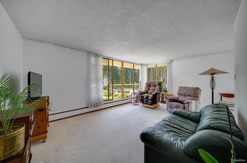 207 2020 FULLERTON AVENUE, North Vancouver BC V7P 3G3, North Vancouver BC — Residential for Sale — Photo 4 of 26