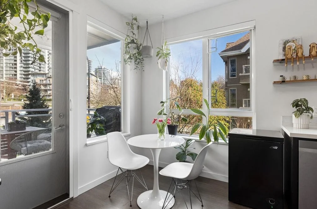 207 217 W 8TH STREET, North Vancouver BC V7M 0C2, North Vancouver BC — Residential for Sale — Photo 12 of 29