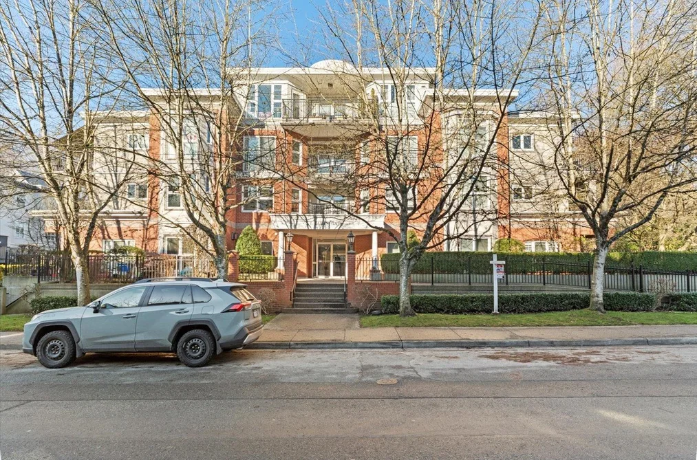 Condo for sale at 207 2253 Welcher Avenue Port Coquitlam British Columbia - MLS: R3106031