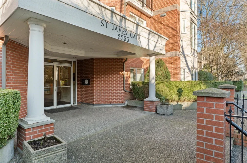 207 2253 WELCHER AVENUE, Port Coquitlam BC V3C 1X2, Port Coquitlam BC — Residential for Sale - Photo 4