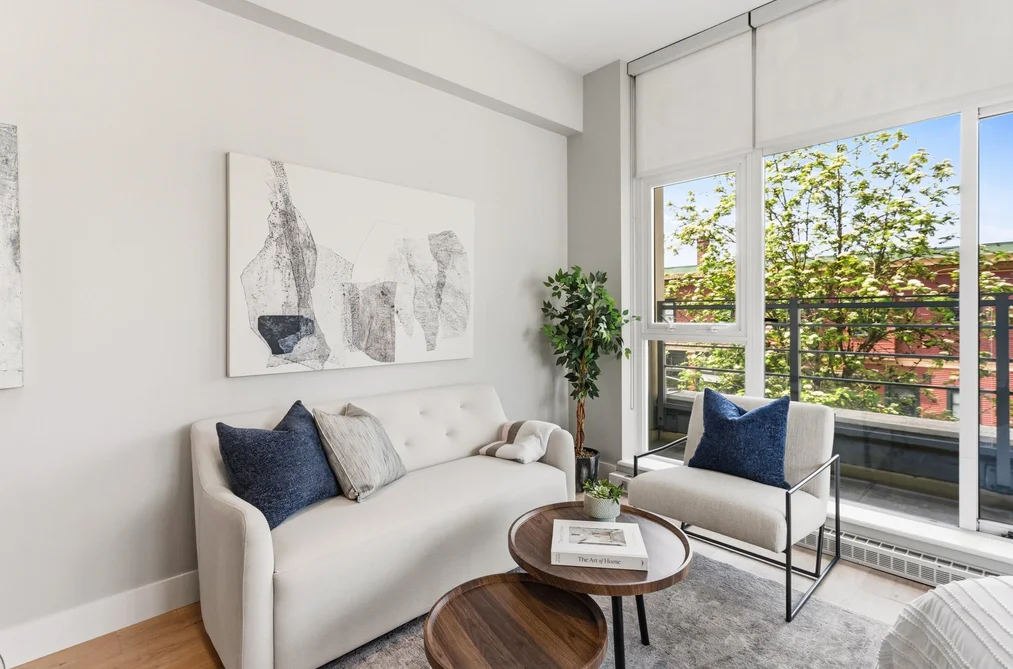 Condo for sale at 207 2288 W Broadway Vancouver British Columbia - MLS: R3118894
