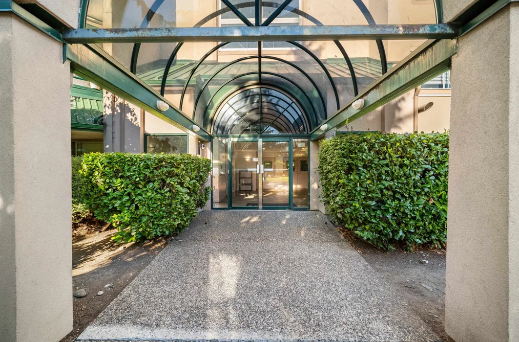 207 2962 TRETHEWEY STREET, Abbotsford BC V2T 4M3, Abbotsford BC — Residential for Sale — Photo 4 of 26