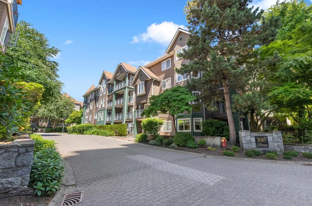 Condo for sale at 207 3085 Primrose Lane Coquitlam British Columbia - MLS: R3138426