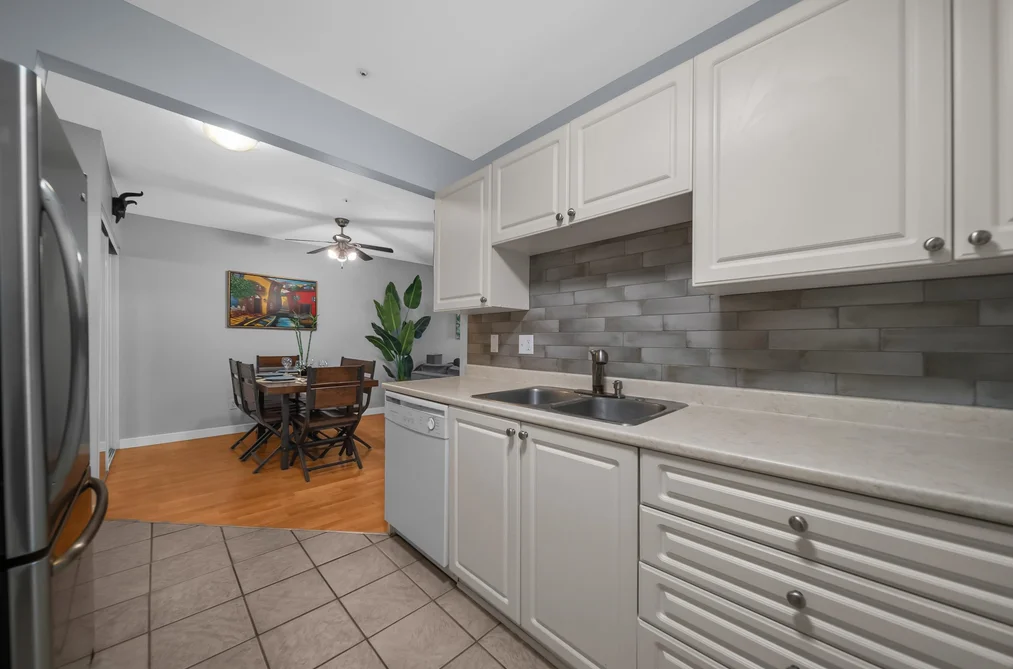 207 3085 PRIMROSE LANE, Coquitlam BC V3B 7S3, Coquitlam BC — Residential for Sale — Photo 9 of 35
