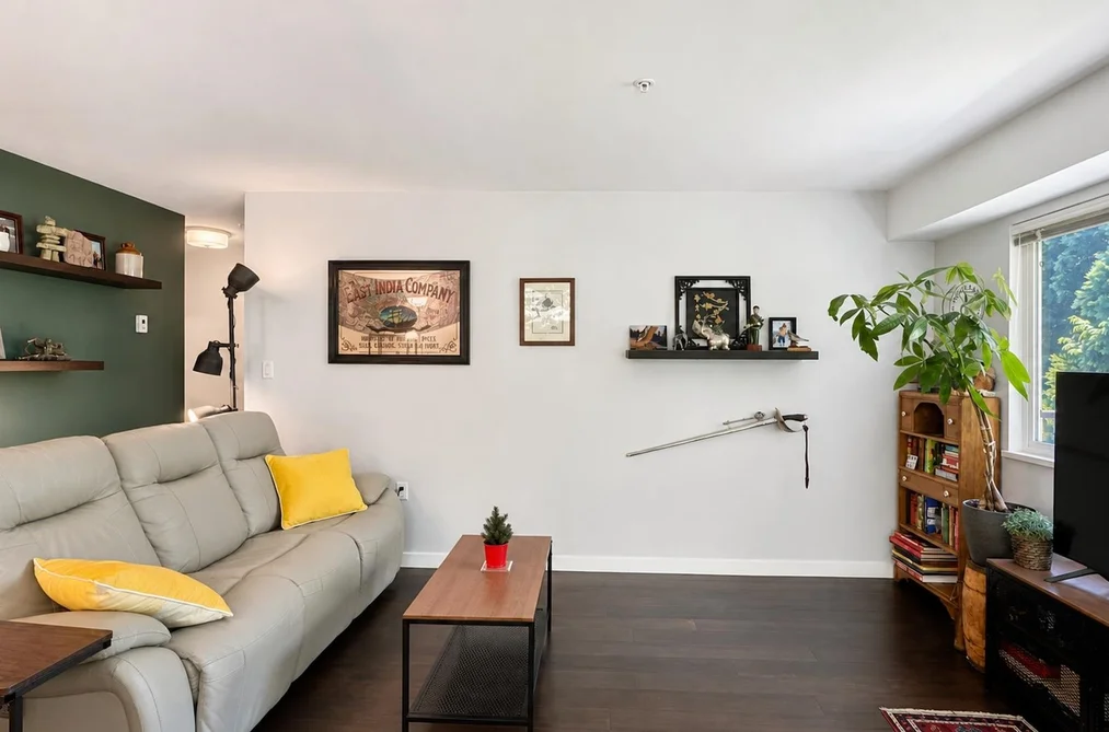 207 357 E 2ND STREET, North Vancouver BC V7L 1C6, North Vancouver BC — Residential for Sale — Photo 3 of 17