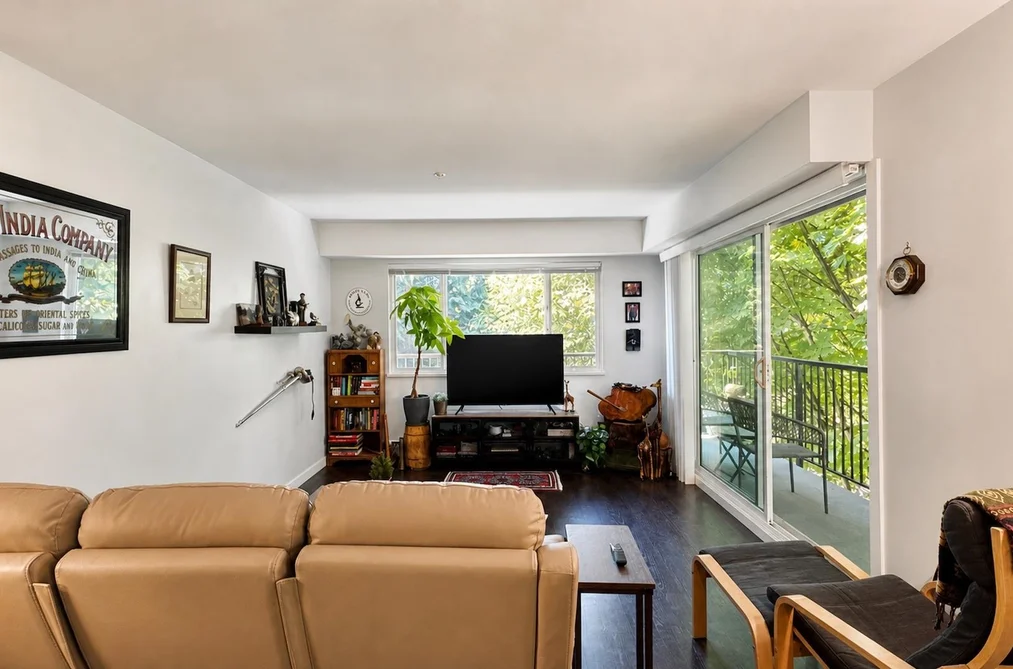 207 357 E 2ND STREET, North Vancouver BC V7L 1C6, North Vancouver BC — Residential for Sale — Photo 4 of 17