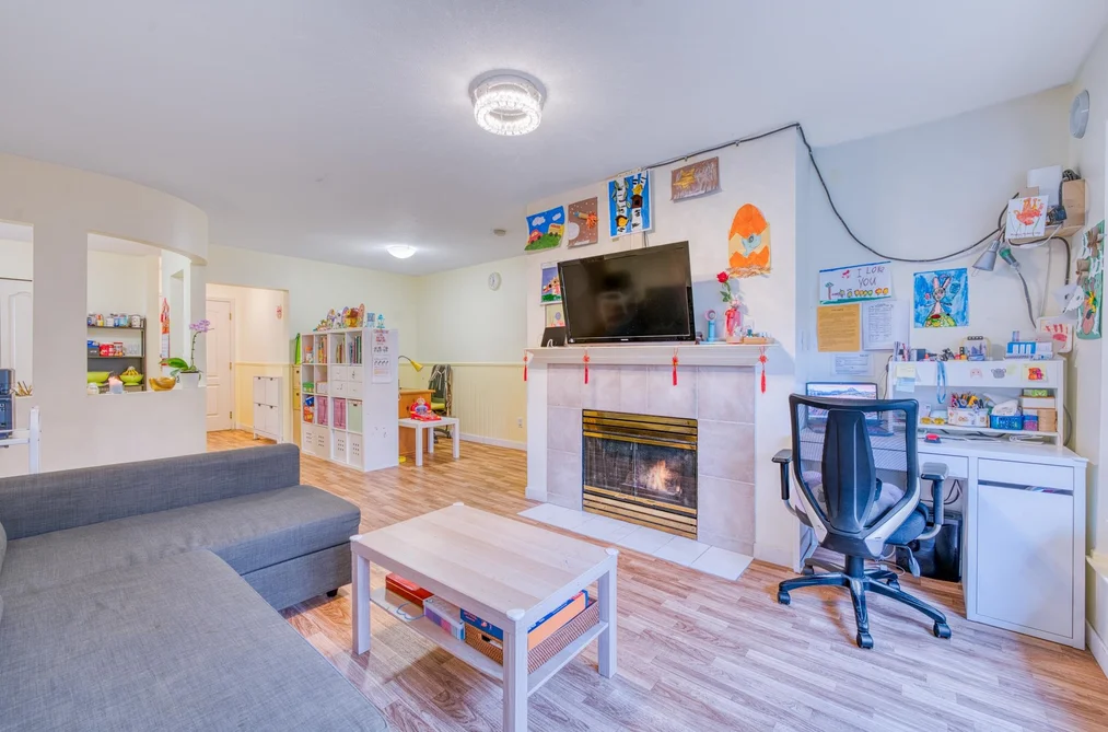 207 3738 NORFOLK STREET, Burnaby BC V5G 4V4, Burnaby BC — Residential for Sale - Photo 3